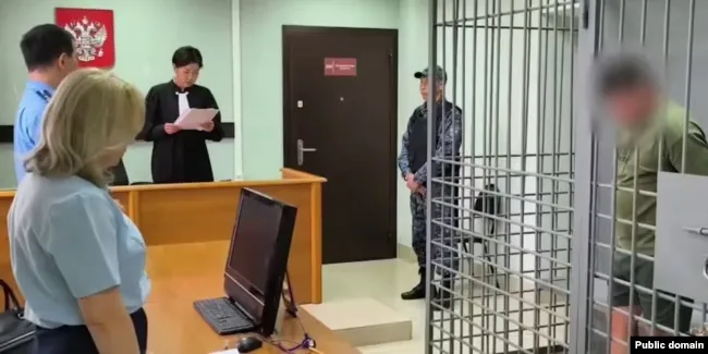 Чоловіка засудили за образу правоохороця