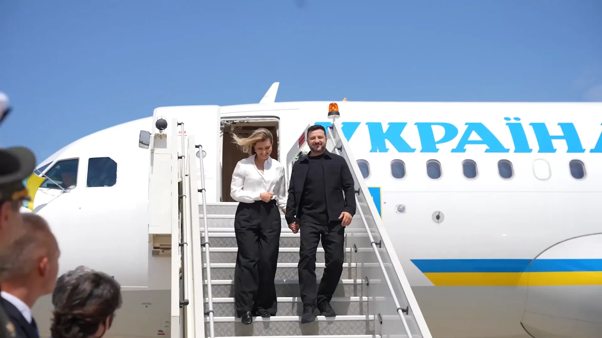 Владимир и Елена Зеленские прибыли во Францию