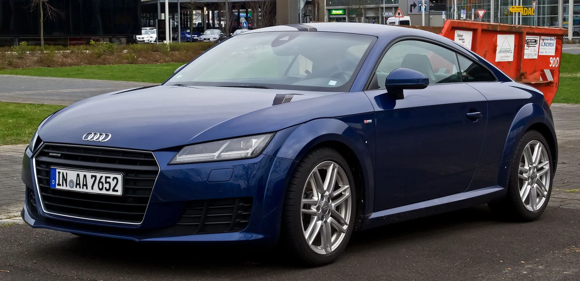 Audi TT.