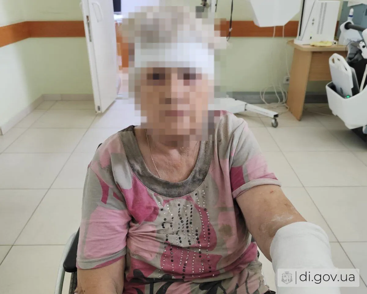 Пострадавшая от российского удара 72-летняя жительница Слатыне.