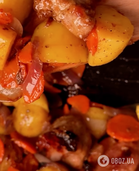 Как вкусно пожарить картофель с мясом и овощами: делимся лучшим рецептом