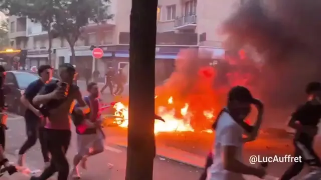 Масові заворушення у Парижі