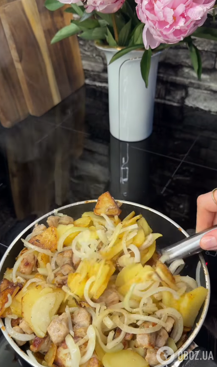 Жареный картофель, как у бабушки: рецепт недорогого и вкусного ужина