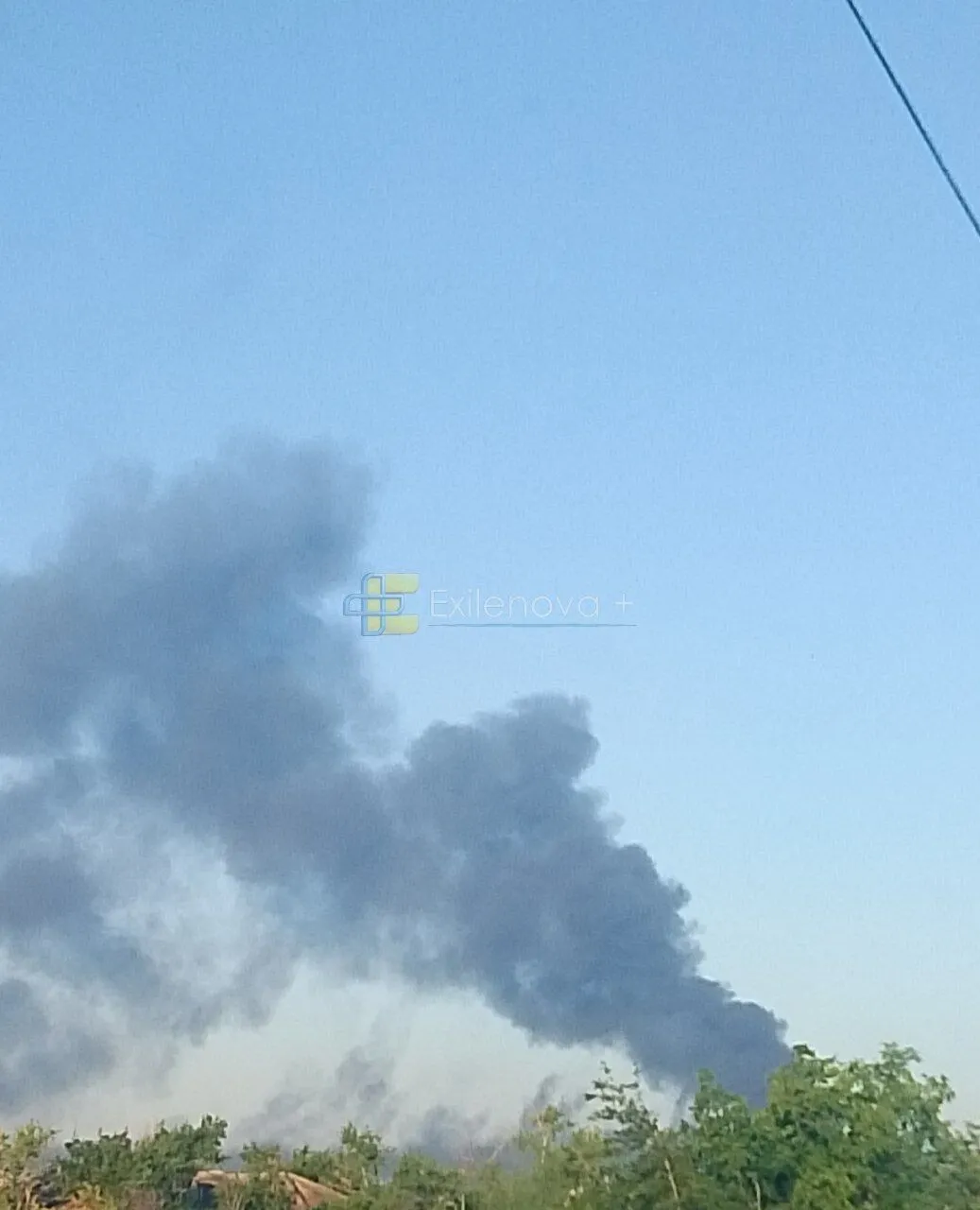 Над городом поднялся дым