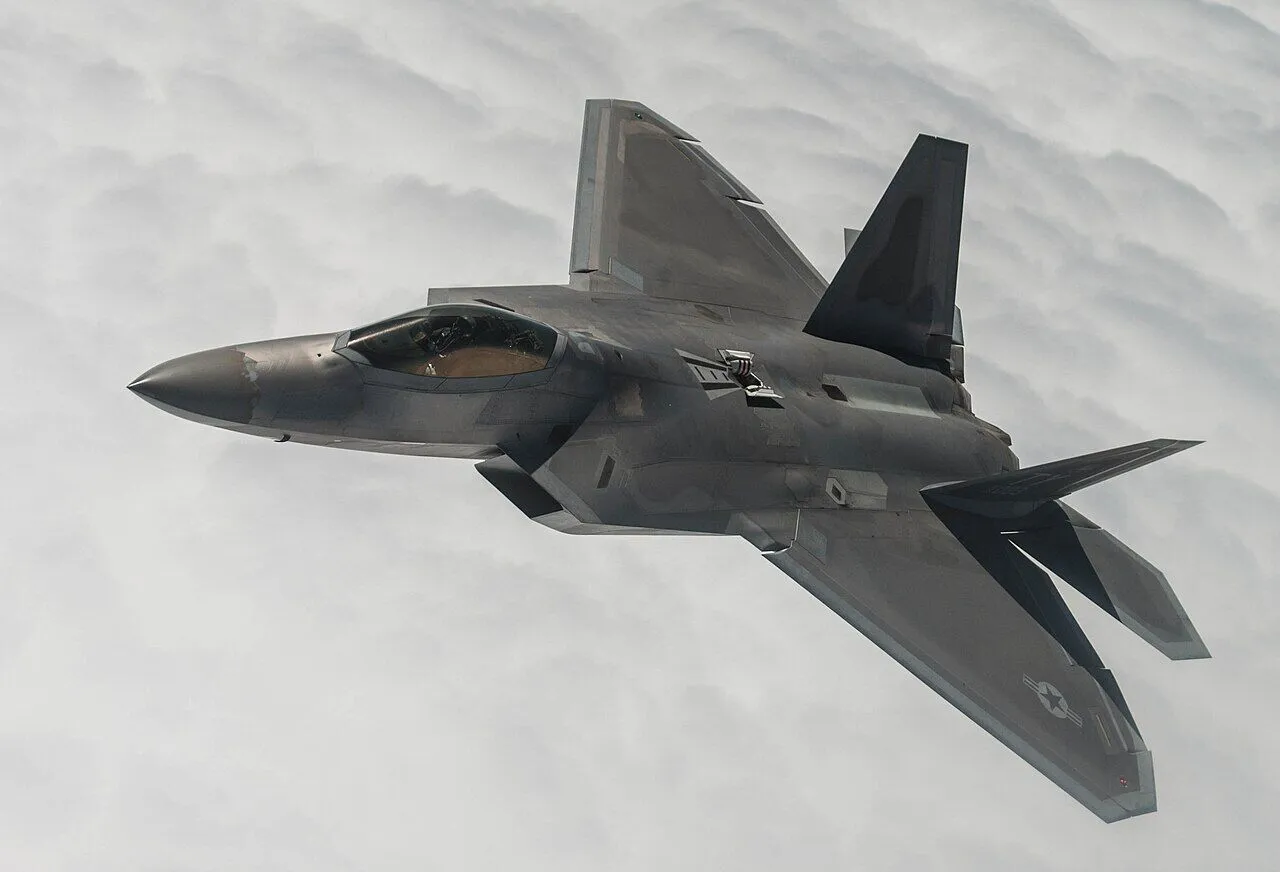 Американський винищувач F-22.