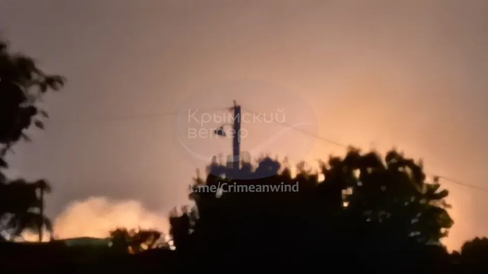 Заграва від пожежі в Керчі