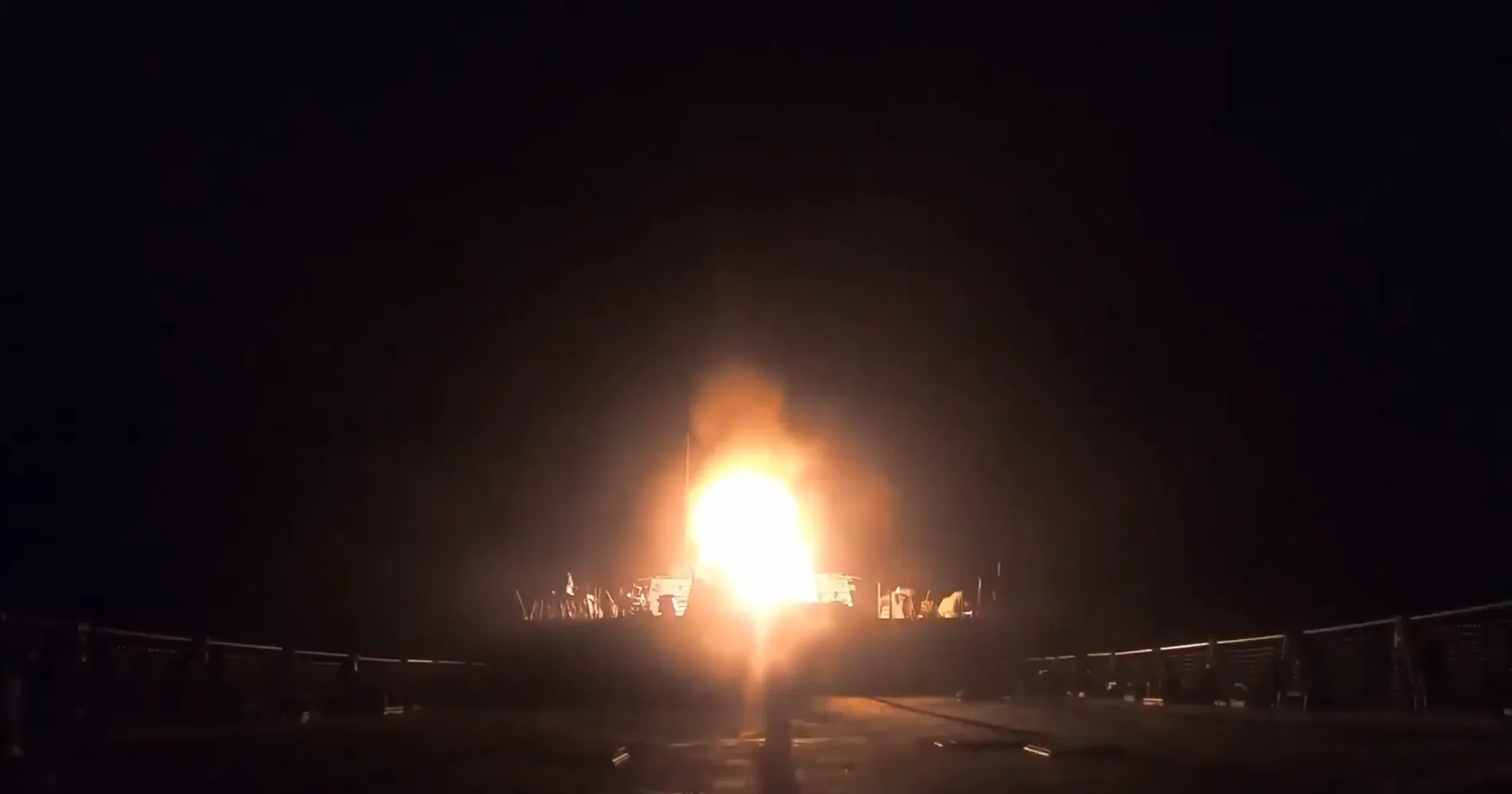 В CENTCOM показали удары по Ирану в седьмую ночь атак