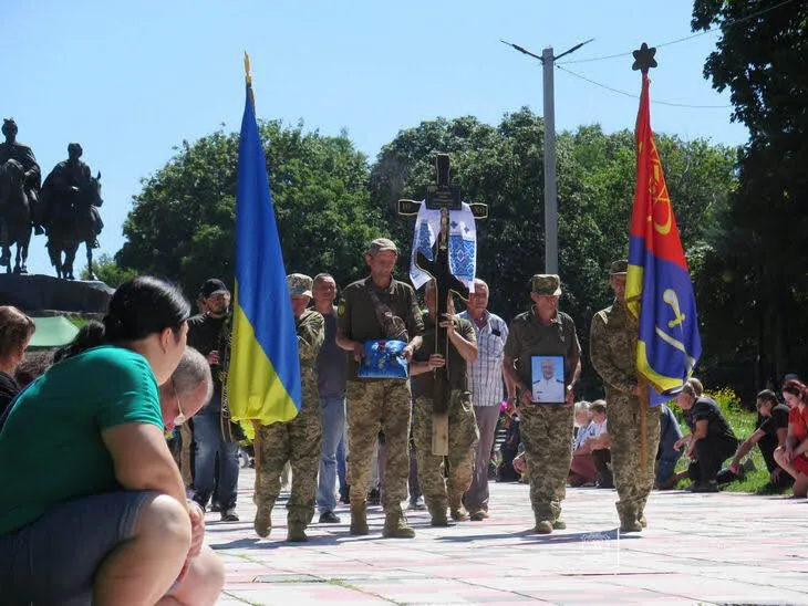 Захисника провели в останню путь 18 липня