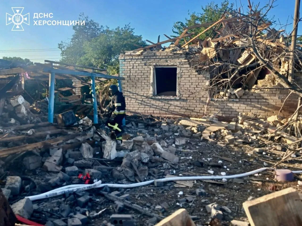 Наслідки одного з ударів по Херсонщині