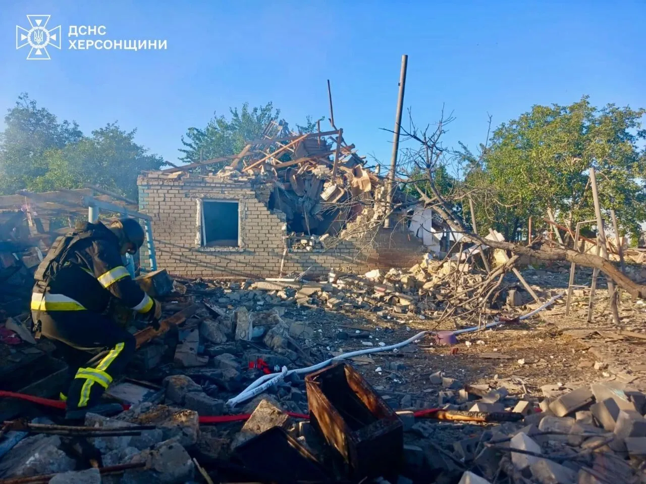 Наслідки одного з ударів по Херсонщині