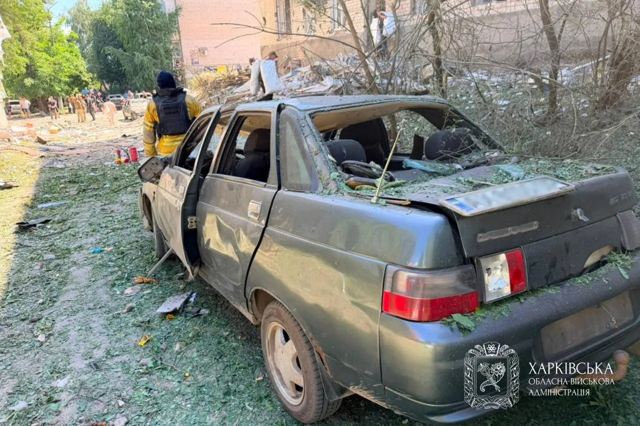 Ворог вдарив по Ізюму