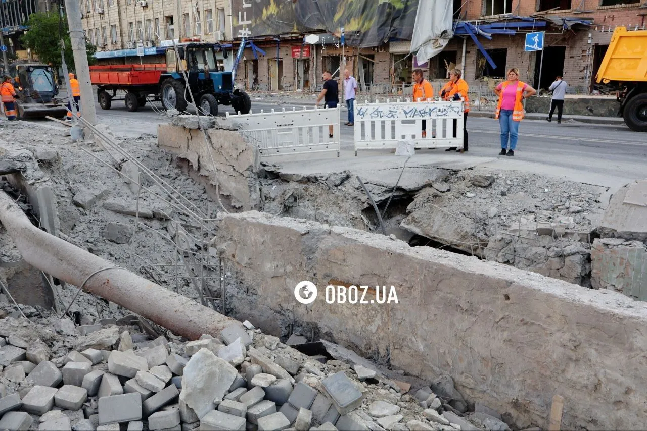 Київ знову у вогні: іноземні медіа показали моменти влучань під час нічної атаки