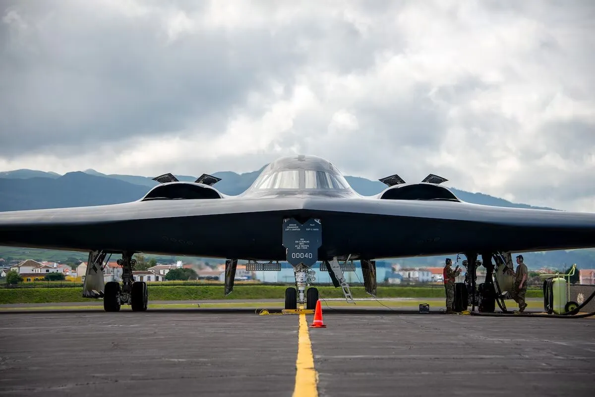 «Невидимки» B-2 Spirit