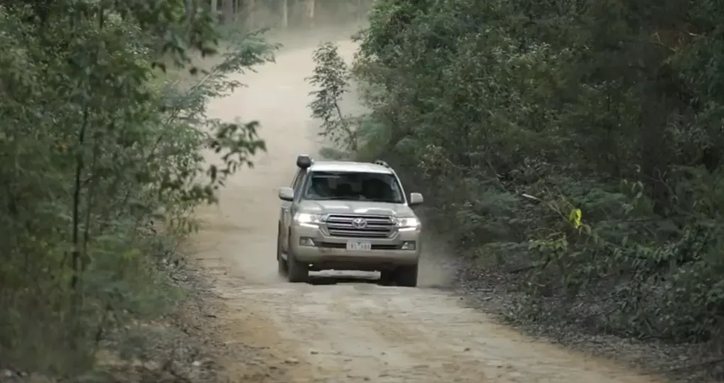 Toyota Land Cruiser 200.
