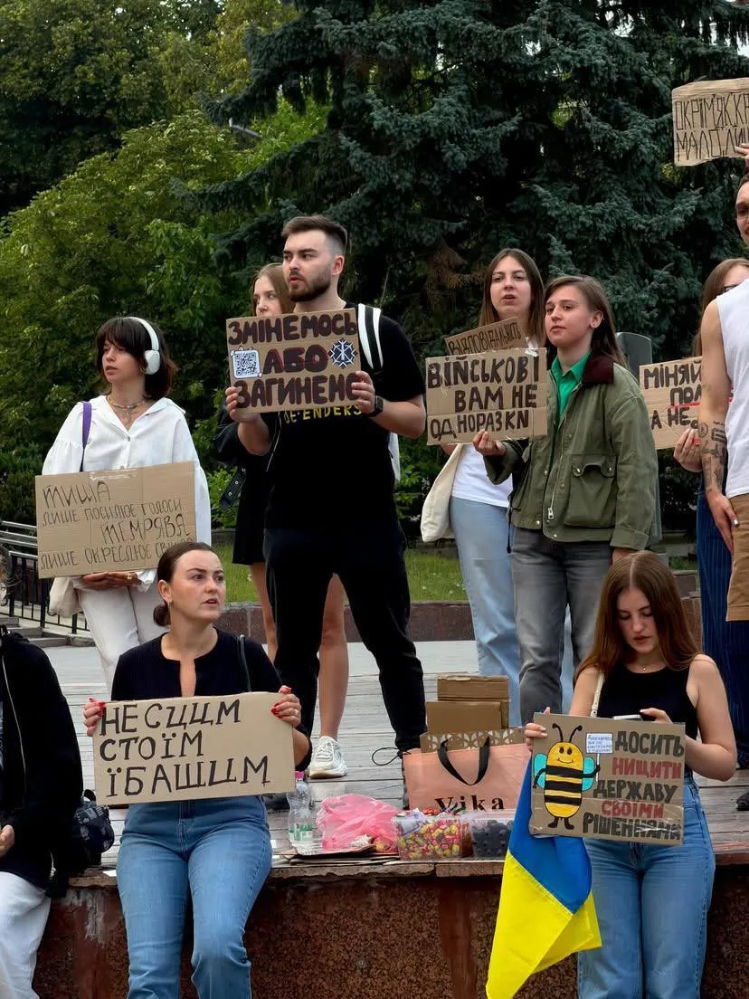 Мітинг проти відставки Федорова у Франківську