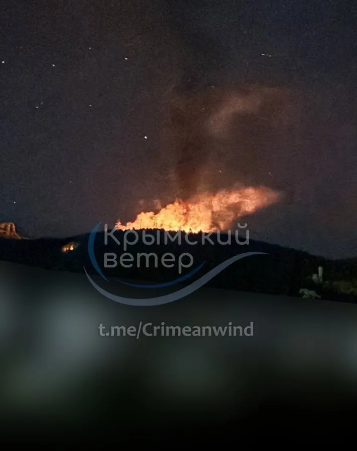 В Ялте раздавались взрывы.