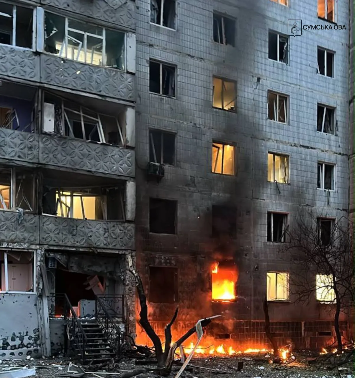 У Сумах росіяни завдали удару по житловому сектору