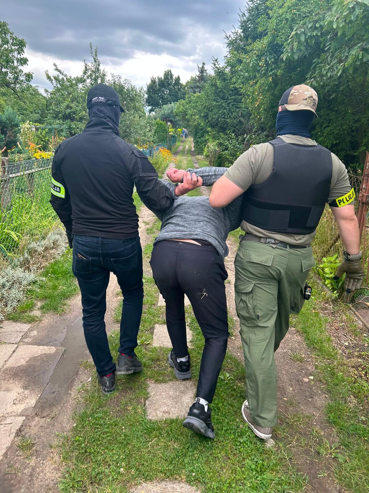 Польська поліція затримала підозрюваних у жорстокому побитті 60-річного чоловіка.