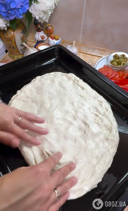 Вкусная домашняя пицца из дрожжевого теста: её можно очень быстро приготовить на обед