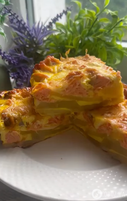 Сытный картофельный пирог с рыбой: быстрый рецепт на ужин