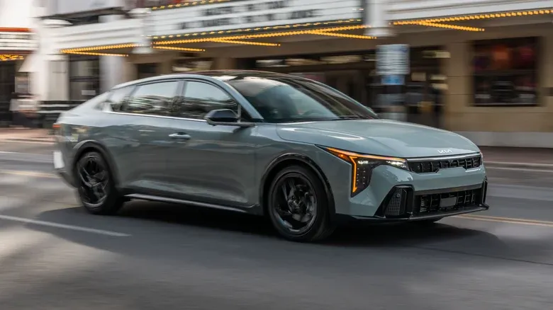 Kia K4