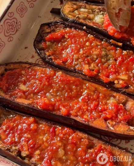 Полезные запеченные баклажаны с сыром и помидорами: рецепт летней закуски