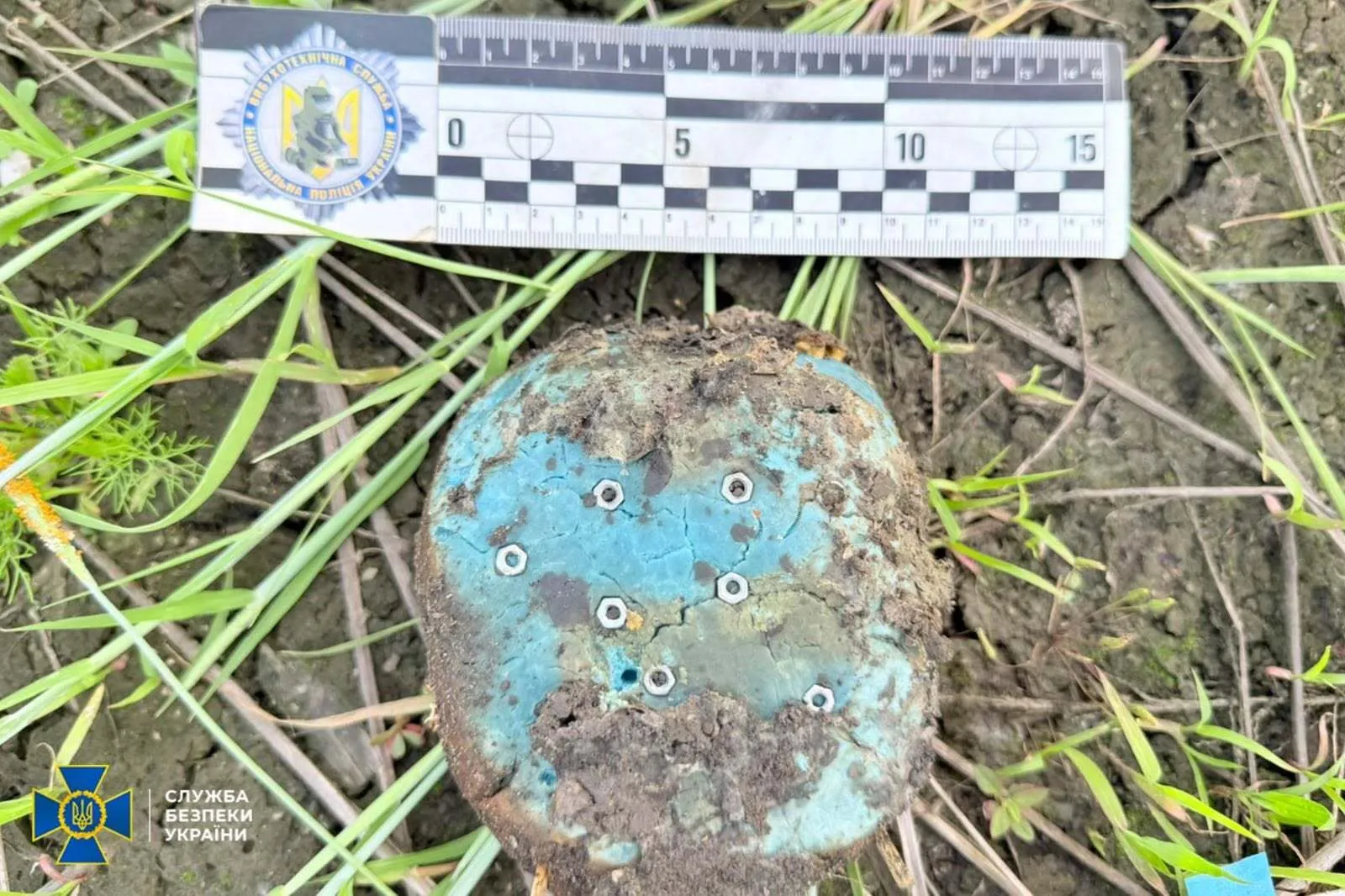 Женщина пыталась взорвать военных самодельным взрывным устройством