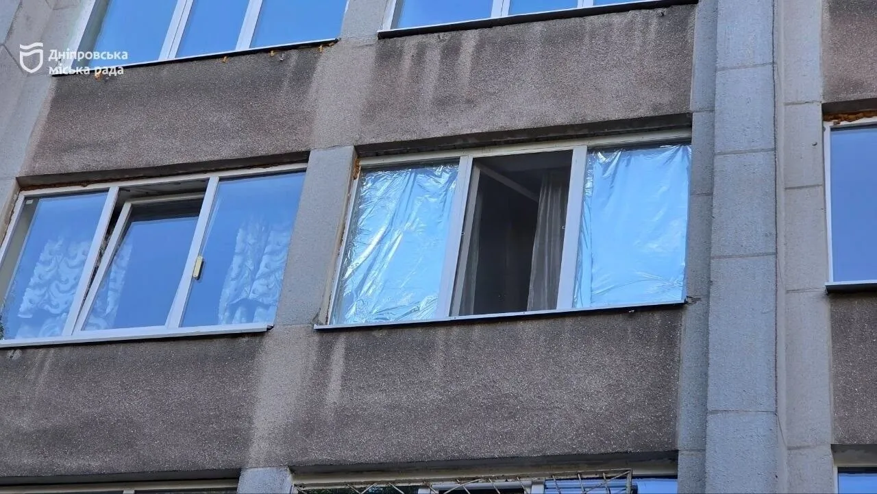 В Днепре при поддержке международных партнеров восстанавливают общежития после российских обстрелов