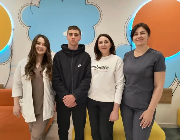 Лікарі врятували хлопцю зір, після того як йому в око влетів металевий дріт
