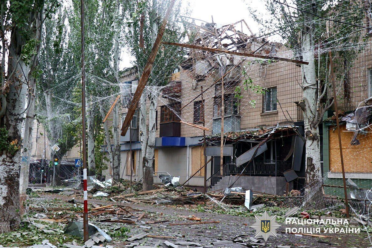 Російські війська скинули на центральну частину міста три авіабомби