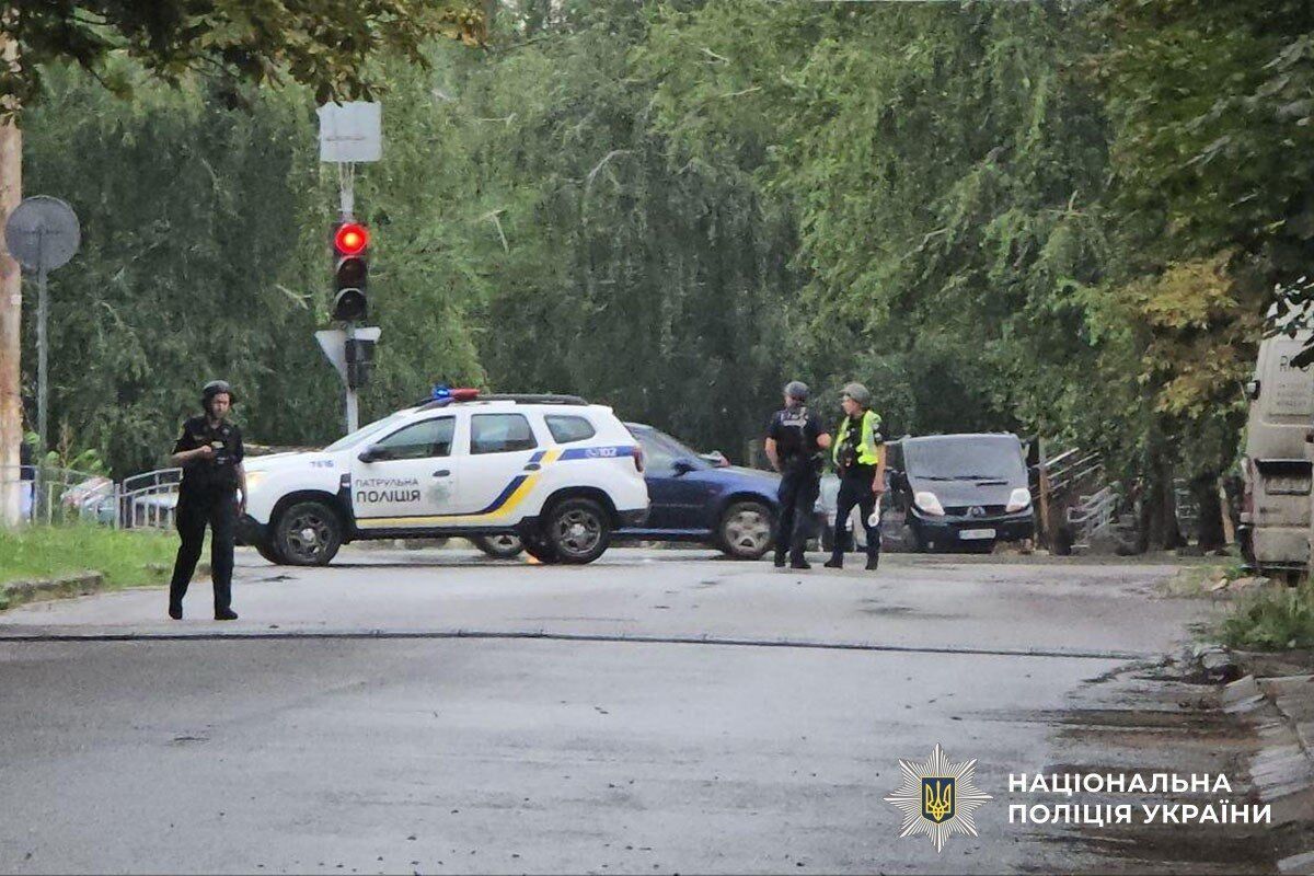 Російські війська скинули на центральну частину міста три авіабомби