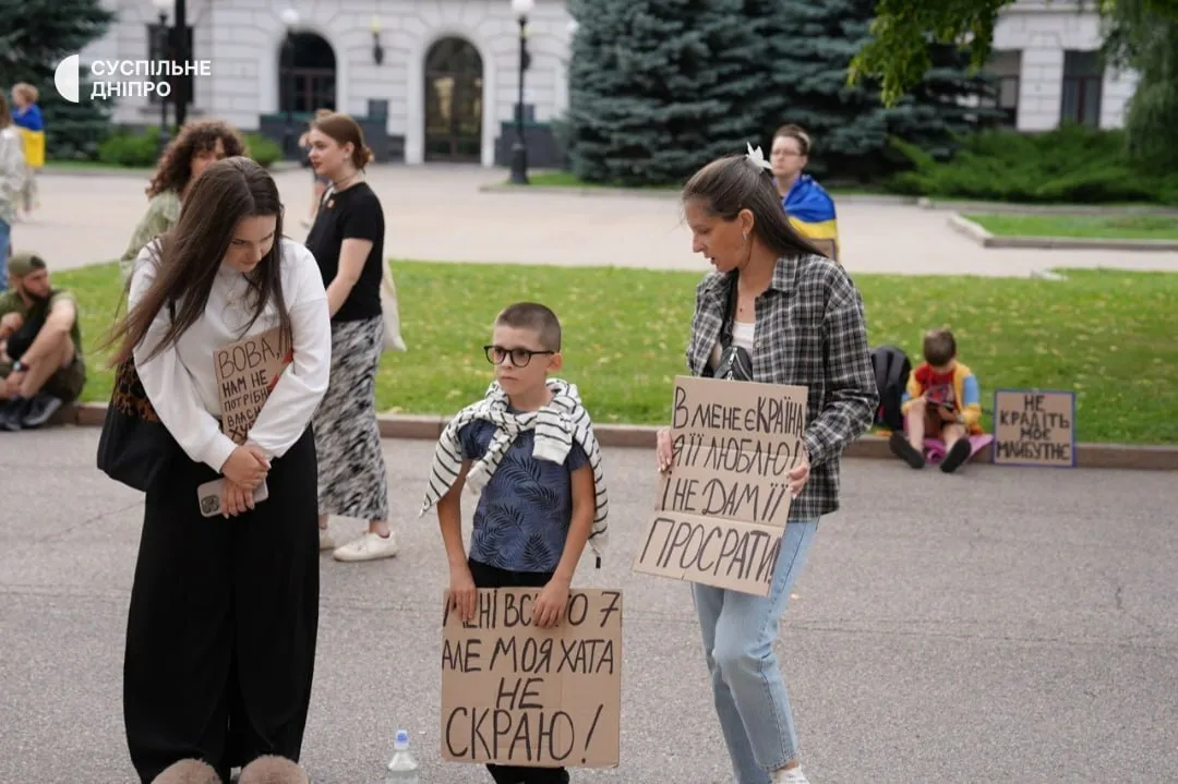 Митинги в поддержку Федорова продолжаются десятый день подряд