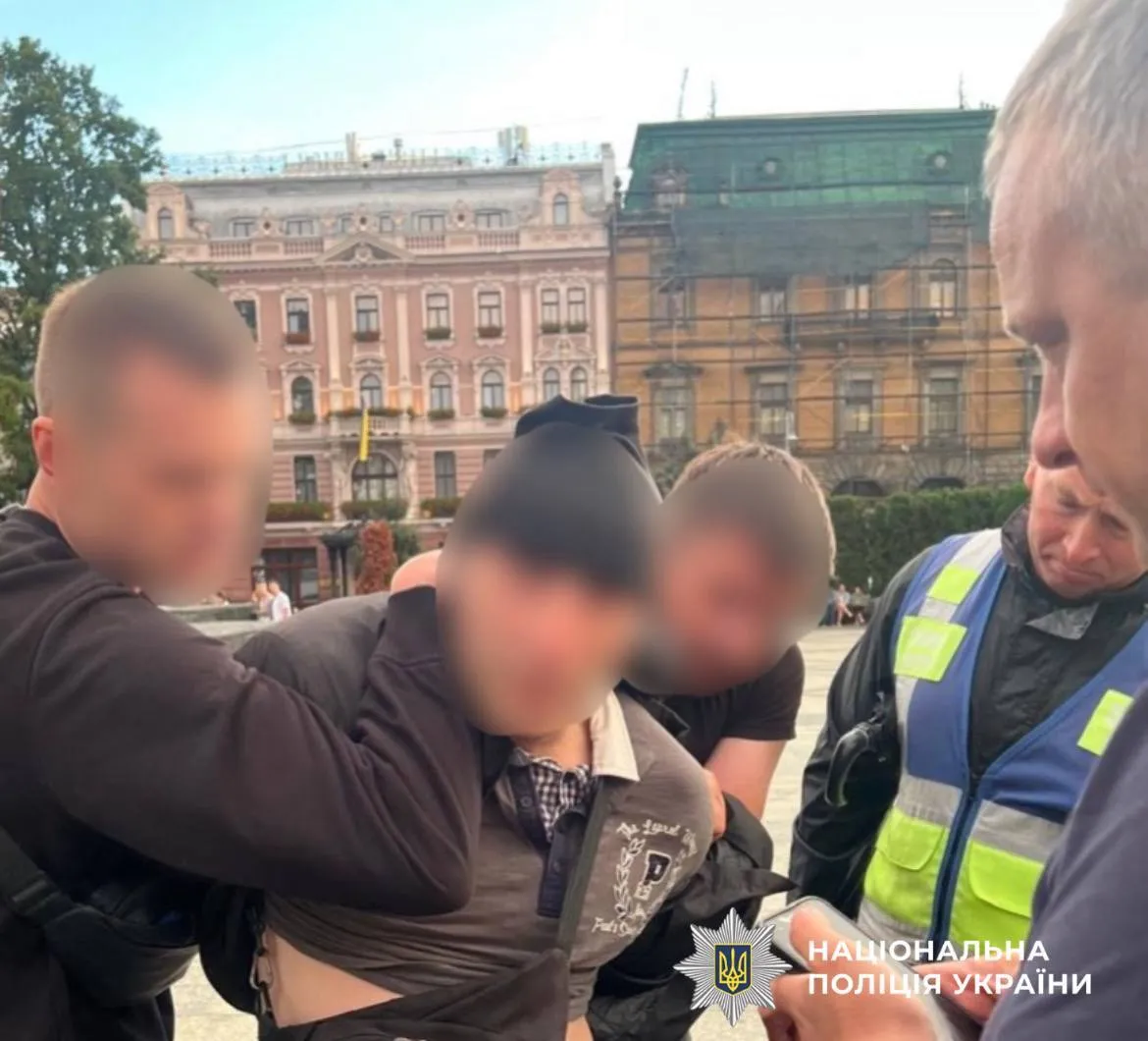 Нападавшего задержали.