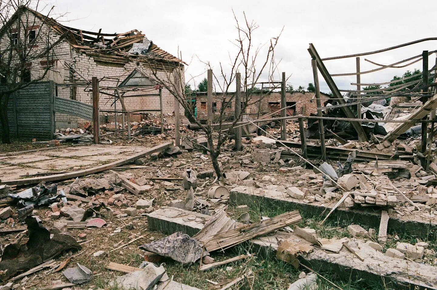 Фотограф понад 10 років показує світові війну в Україні