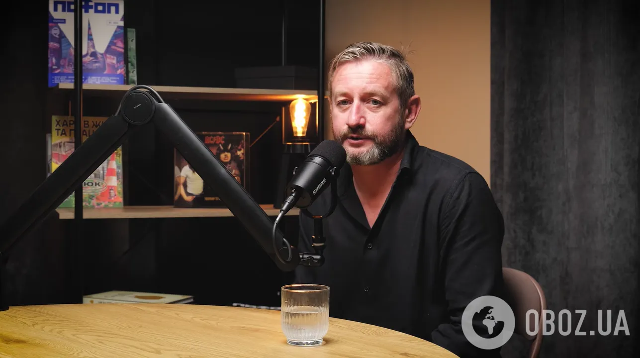Сергей Жадан отметил, что в настоящее время большинство украинских композиций имеют некачественные тексты