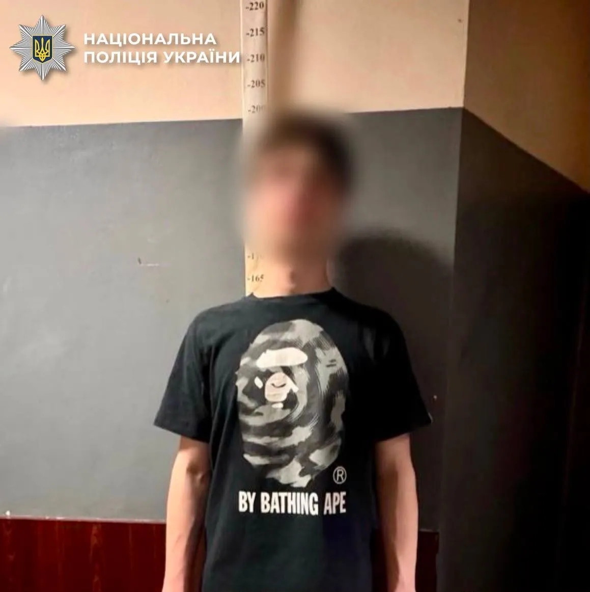 Підозрюваному загрожує до 15 років позбавлення волі.
