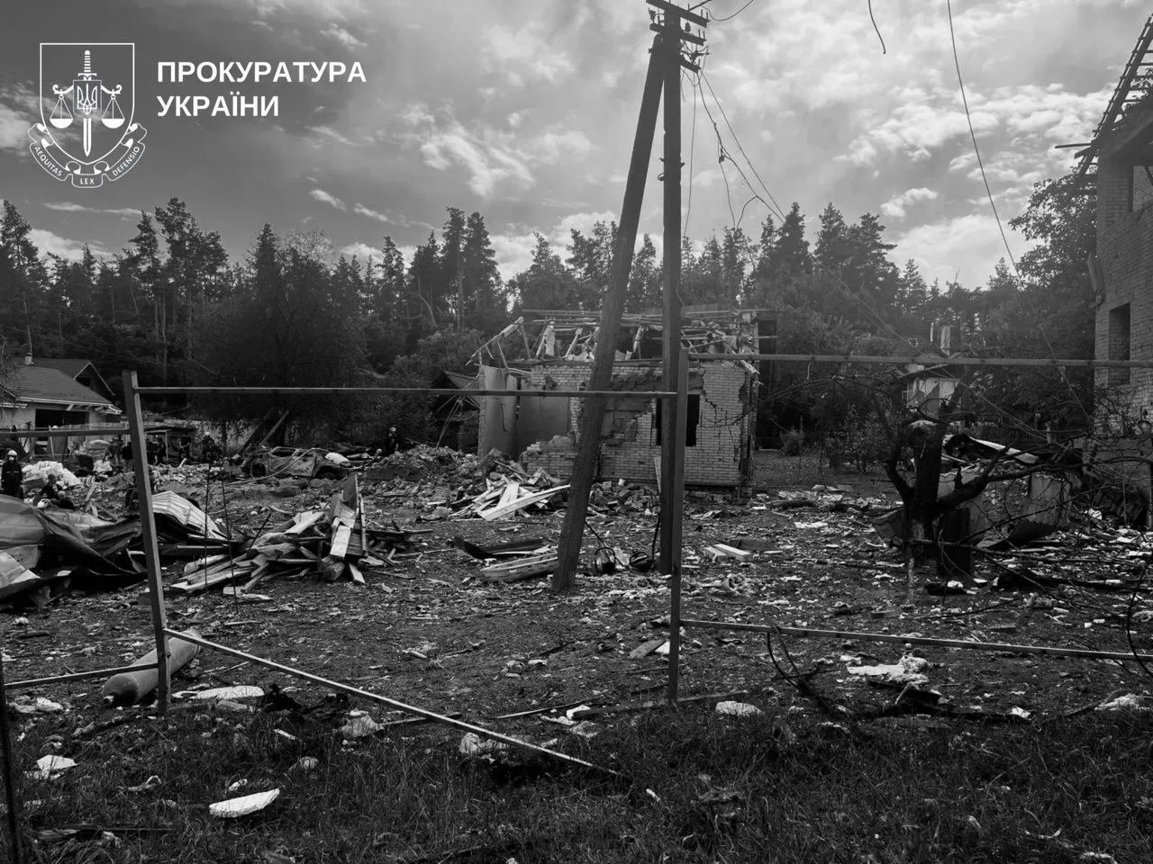 Число жертв удара РФ по Киевской области 24 июля возросло до 12.
