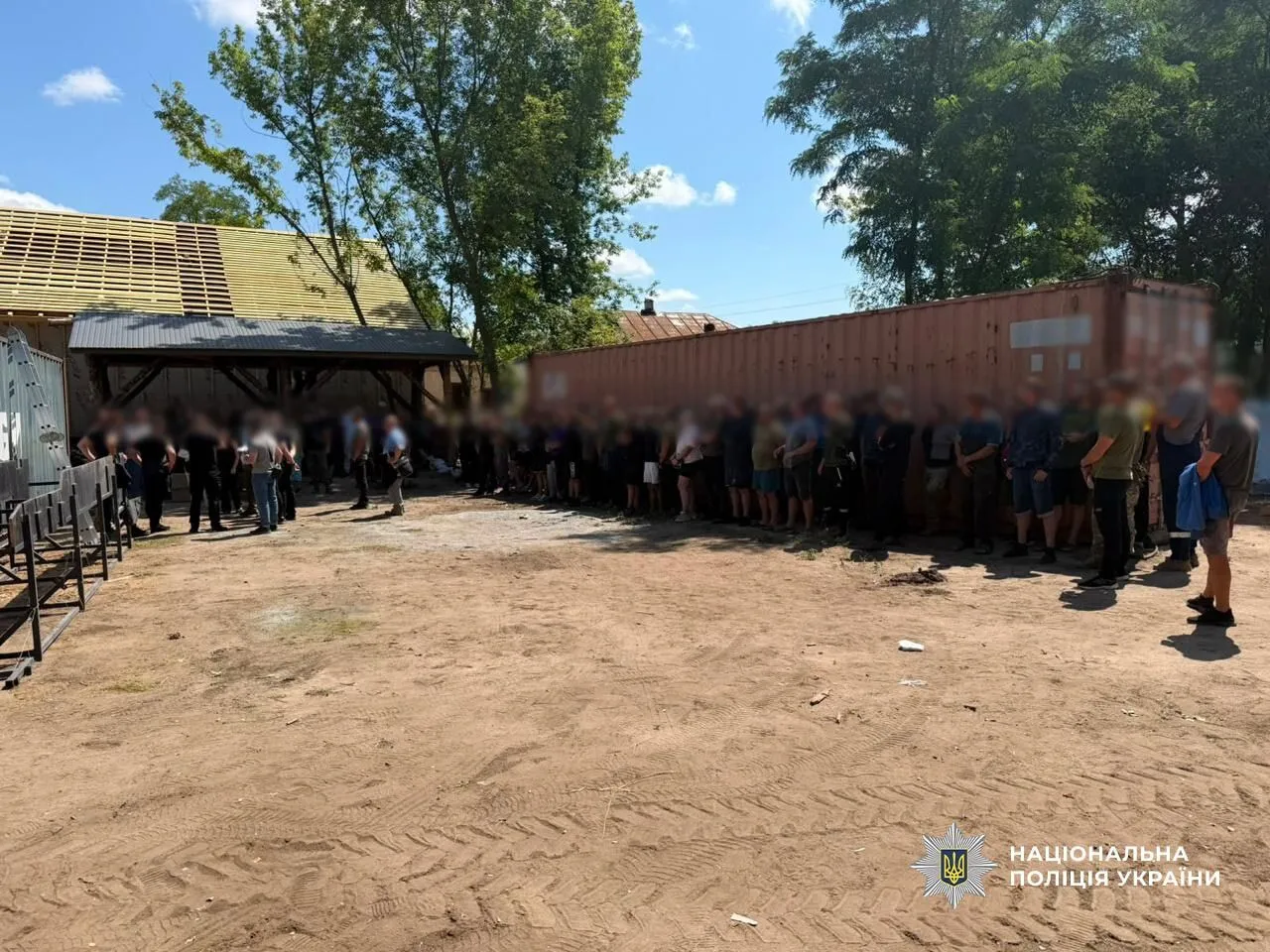 В Одесской области майор заставлял военных строить его особняк с бассейном