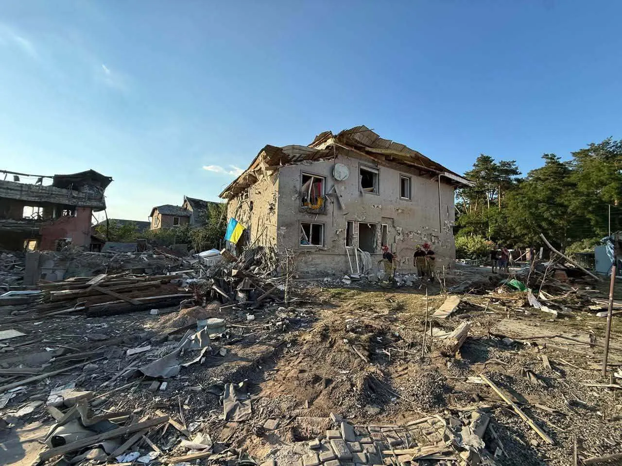 Тала Калатай показала разрушенный россиянами дом своей матери