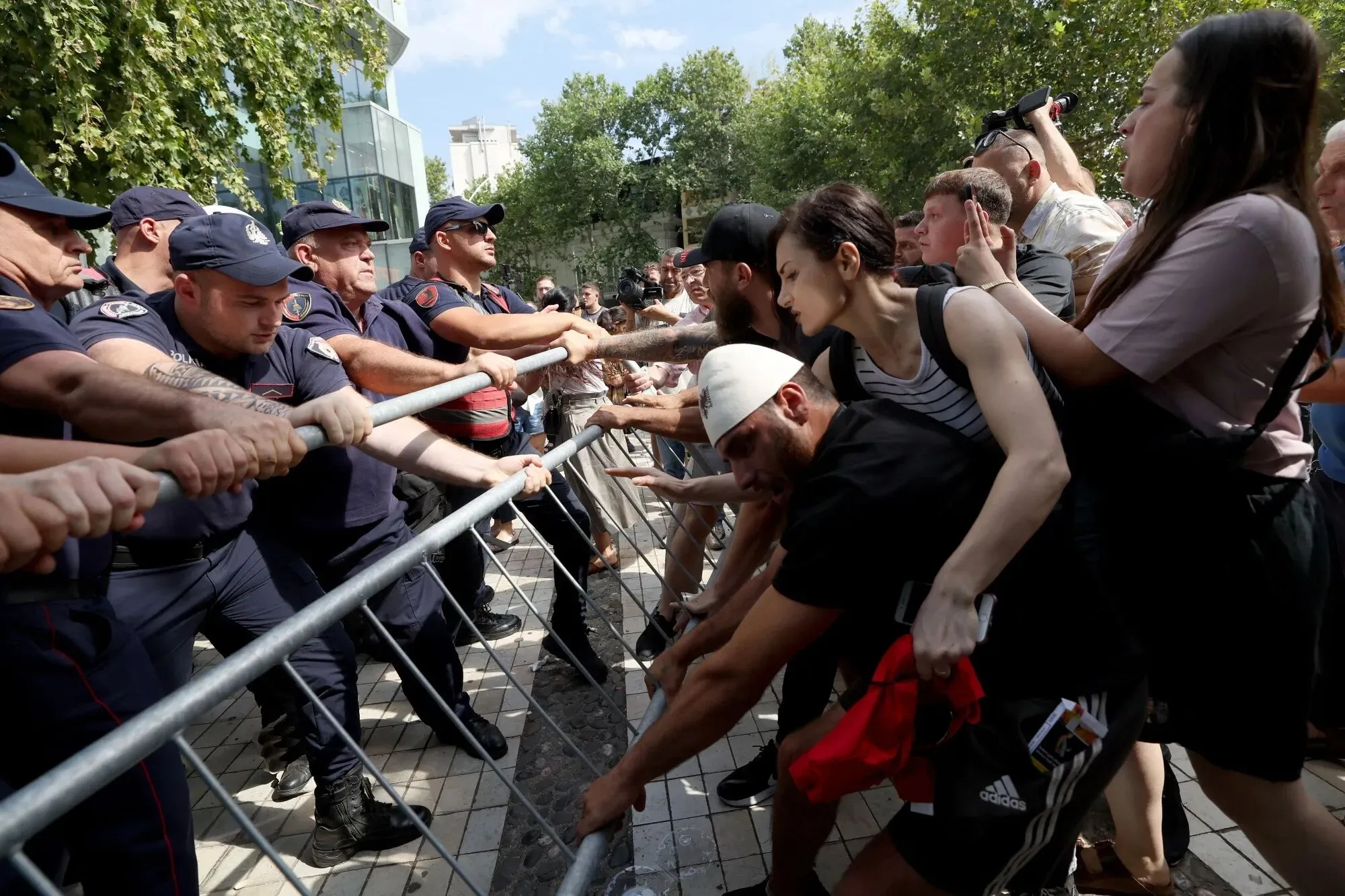 Протесты в Тиране 2 июля