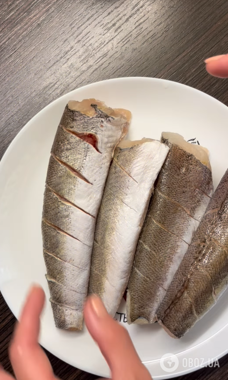 Как вкусно приготовить хек в духовке: рыба получится очень нежной