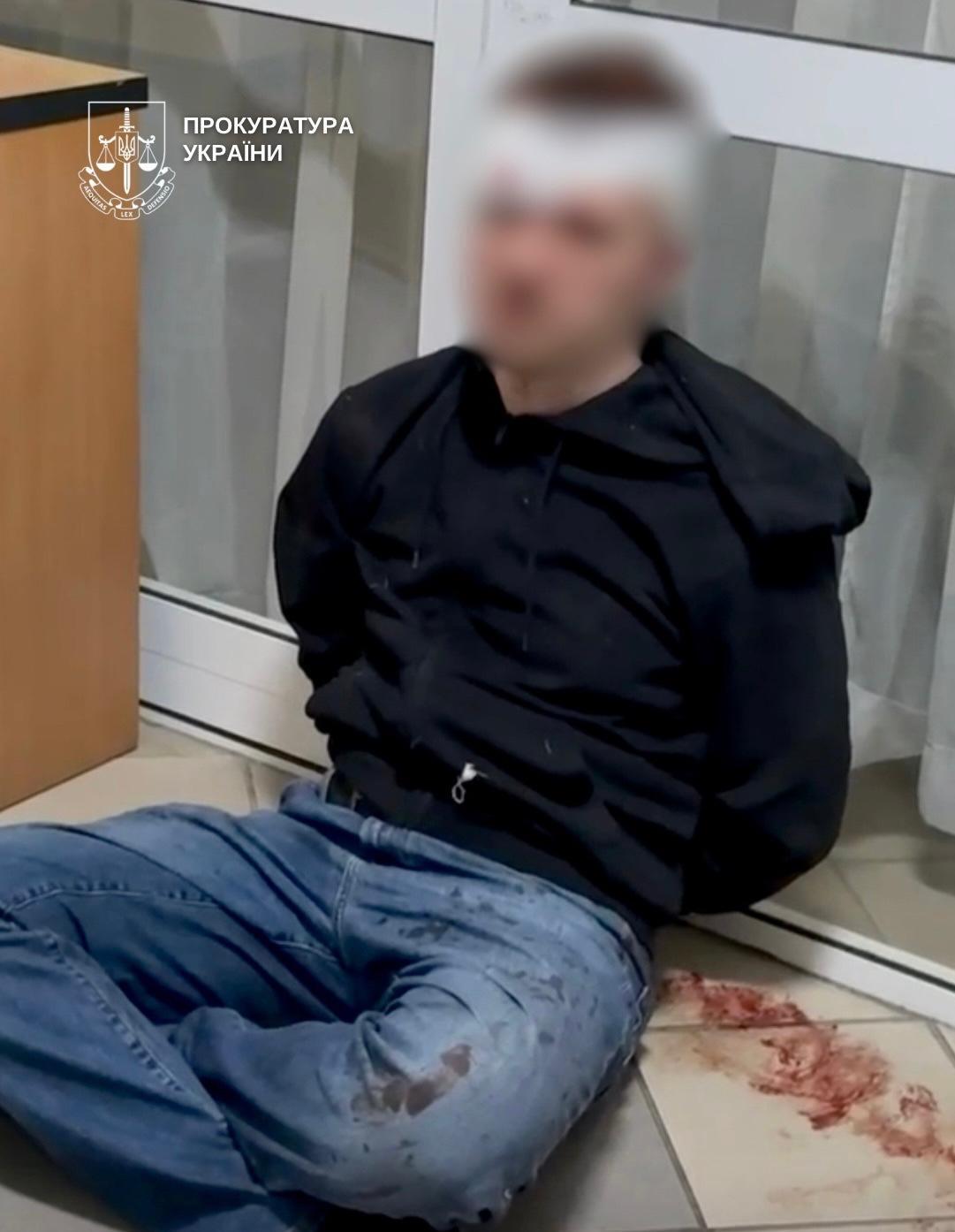 Подозреваемому грозит до 15 лет лишения свободы или пожизненное заключение.
