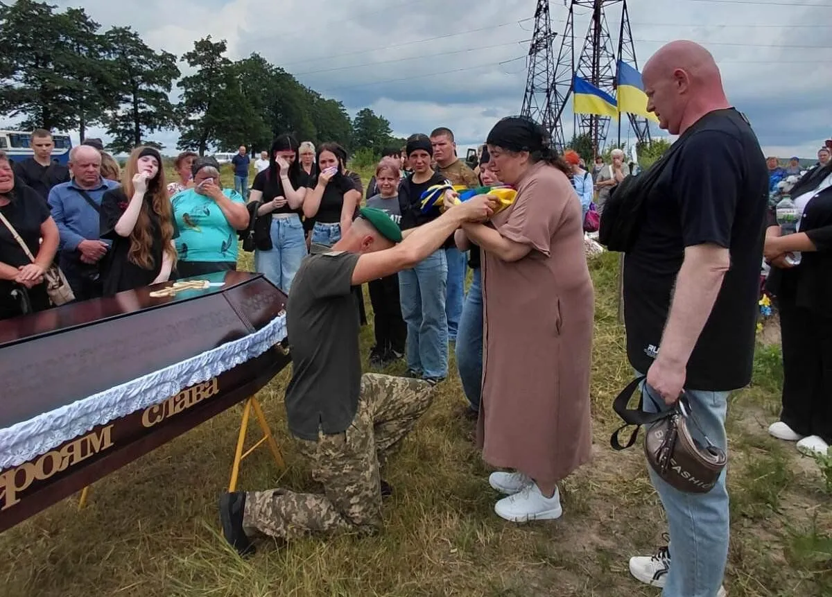 В Овручі попрощалися із воїном-прикордонником, що загинув на Донеччині