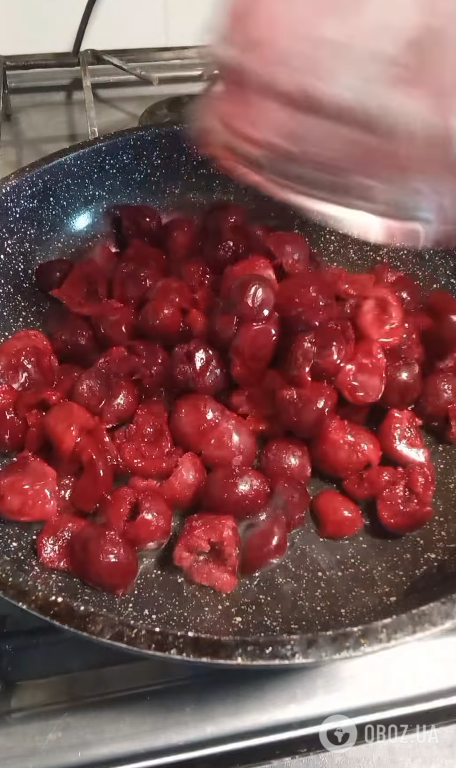 Как приготовить вкусное вишневое варенье всего за 10 минут: отлично хранится