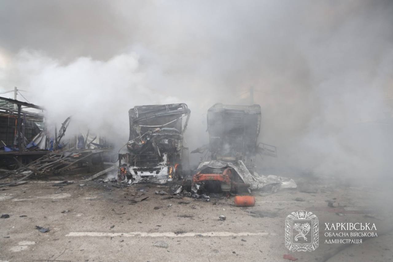 Наслідки ворожих ударів у Харкові