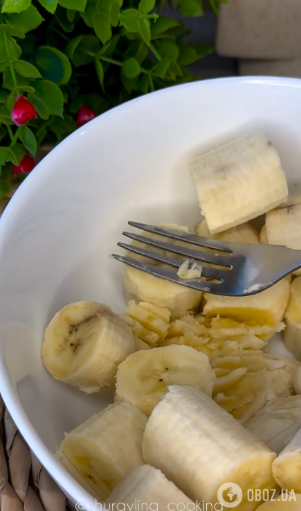 Нежный кекс с банановой начинкой к чаю: готовится очень просто