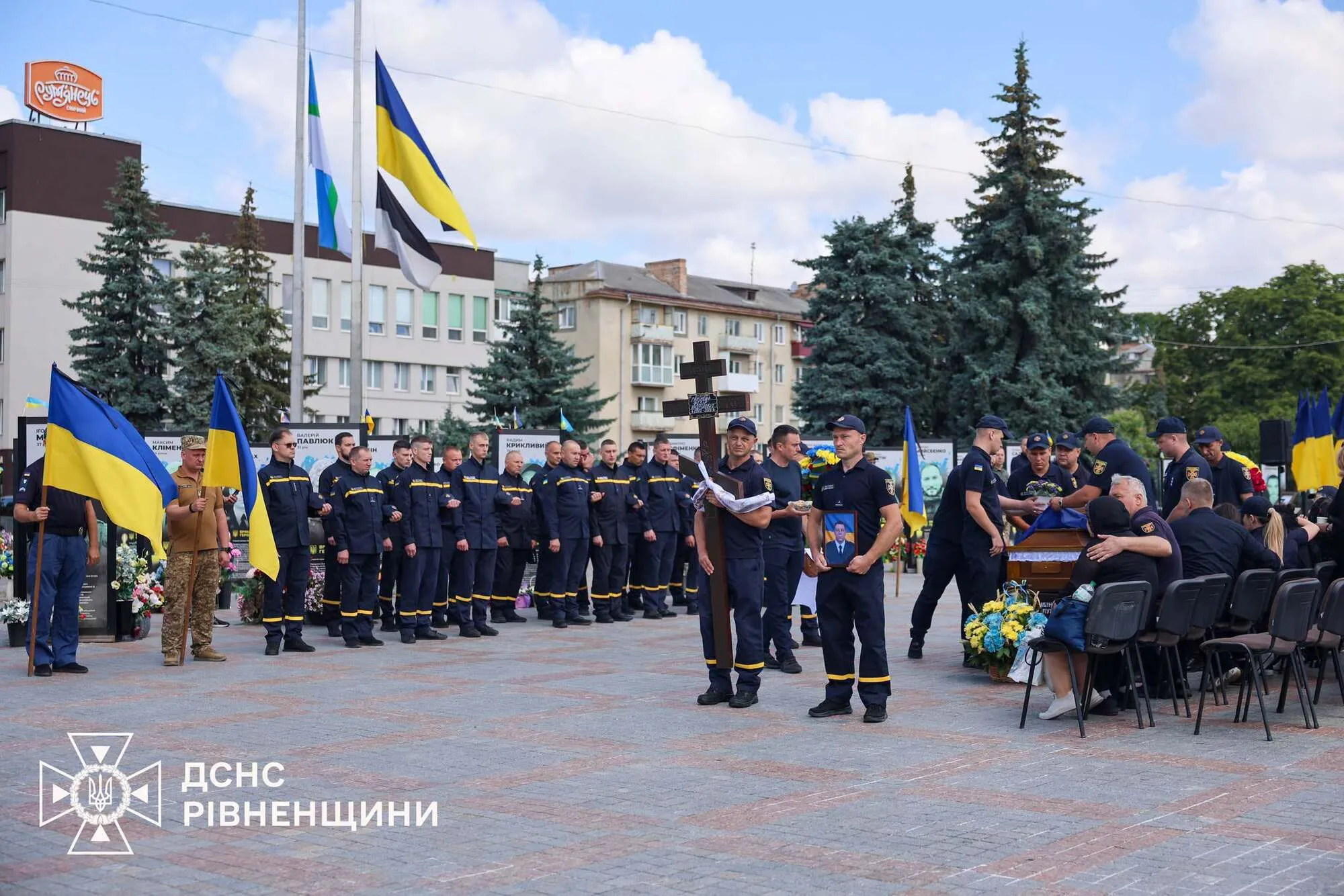 5 июля простились с погибшим спасателем