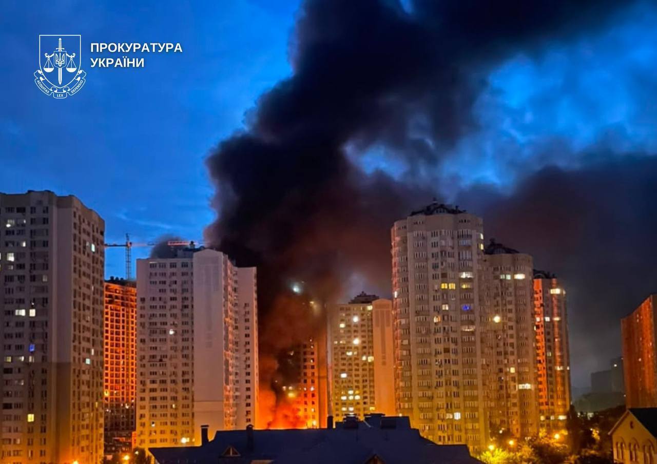Росіяни били по житлових будинках у столиці