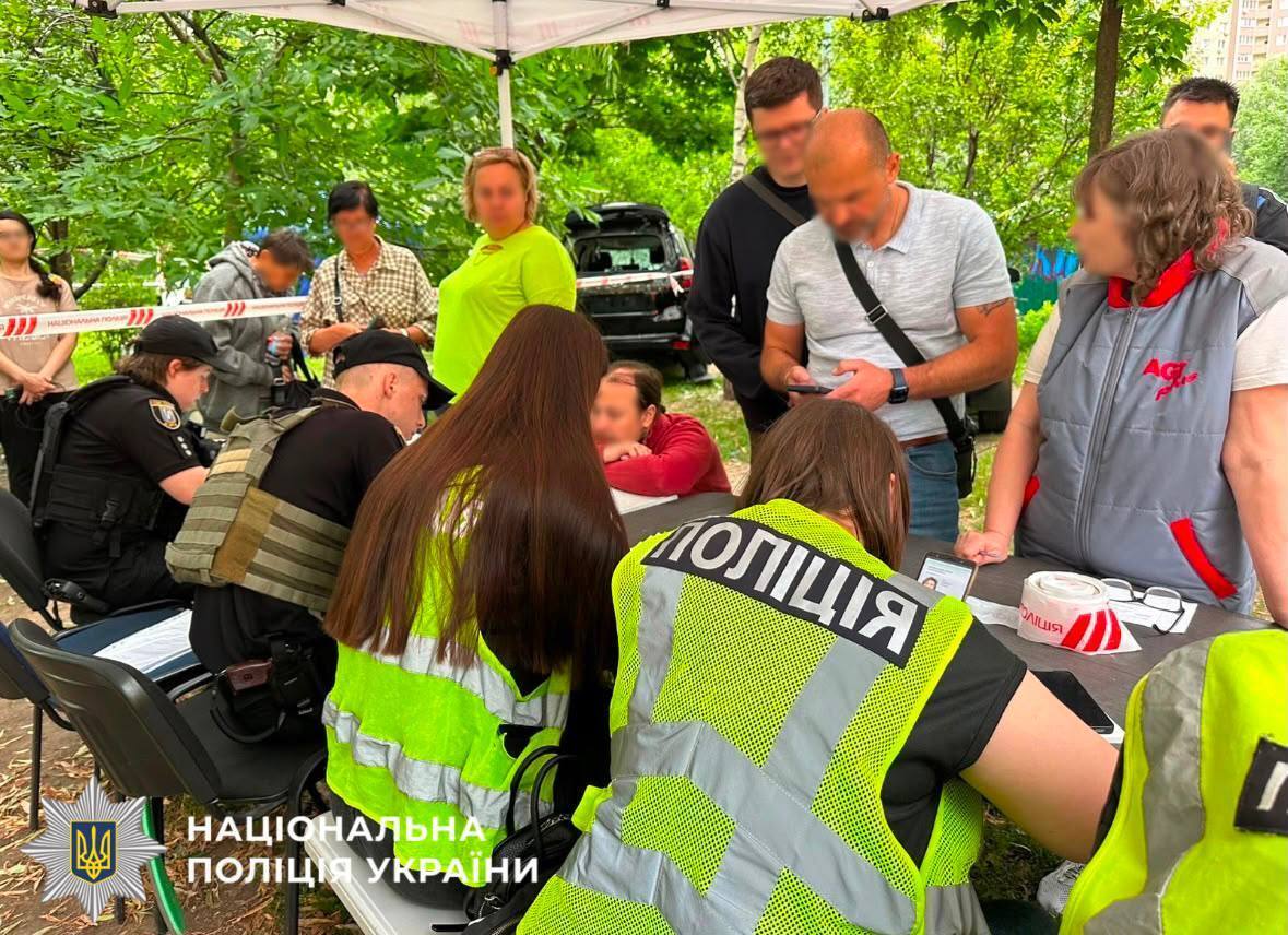 На місцях влучань працює поліція