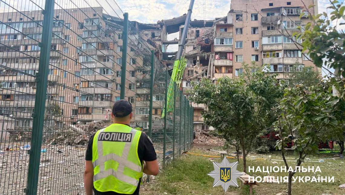 На місцях влучань працює поліція